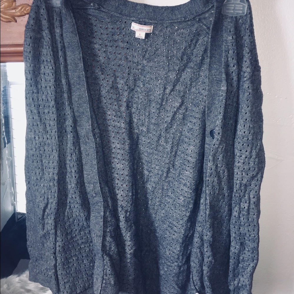 Grey Gap cardigan!! So cute